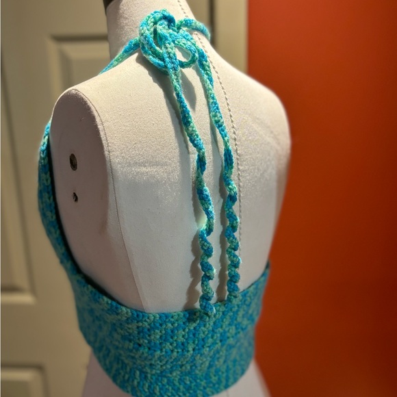 Crochet halter top - Picture 4 of 4